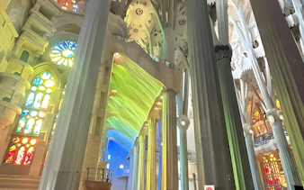 sagrada familia skip-the-line private guided tour-9