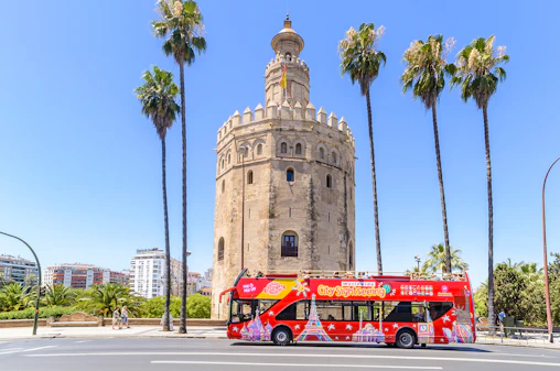 City Sightseeing: Sevilla hop-on hop-off bustour met rondleiding en toegang tot musea