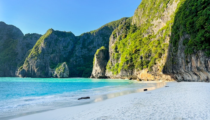 By Speedboat: Maya Bay & Bamboo Island Tour from Phi Phi