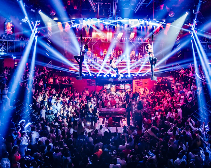 Punta Cana: Premium Coco Bongo Nightclub Tickets with Round Trip Transfers + Premium Drinks Open Bar