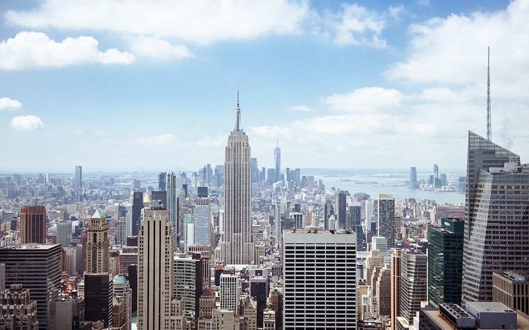 Manhattan skyline with Empire State Building from Top of the Rock, New York.