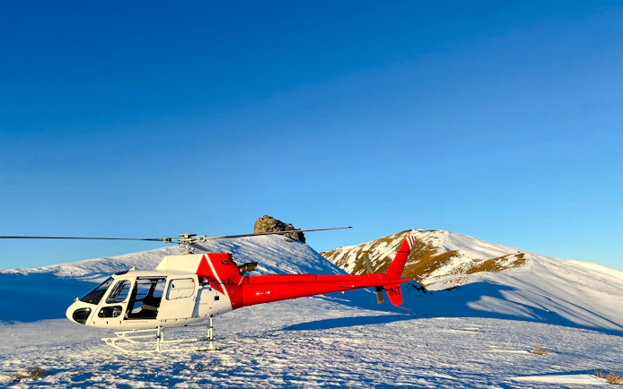 Queenstown 30-Minute Alpine Scenic Helicopter Flight with Alpine Landing via Skippers Canyon