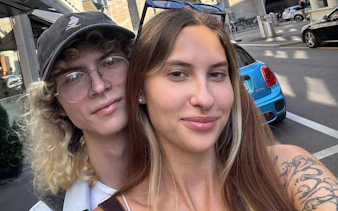 Couple exploring Zürich streets during self-guided city game.