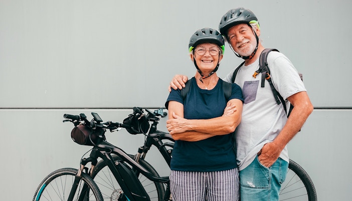 elderly couple on ebike tour