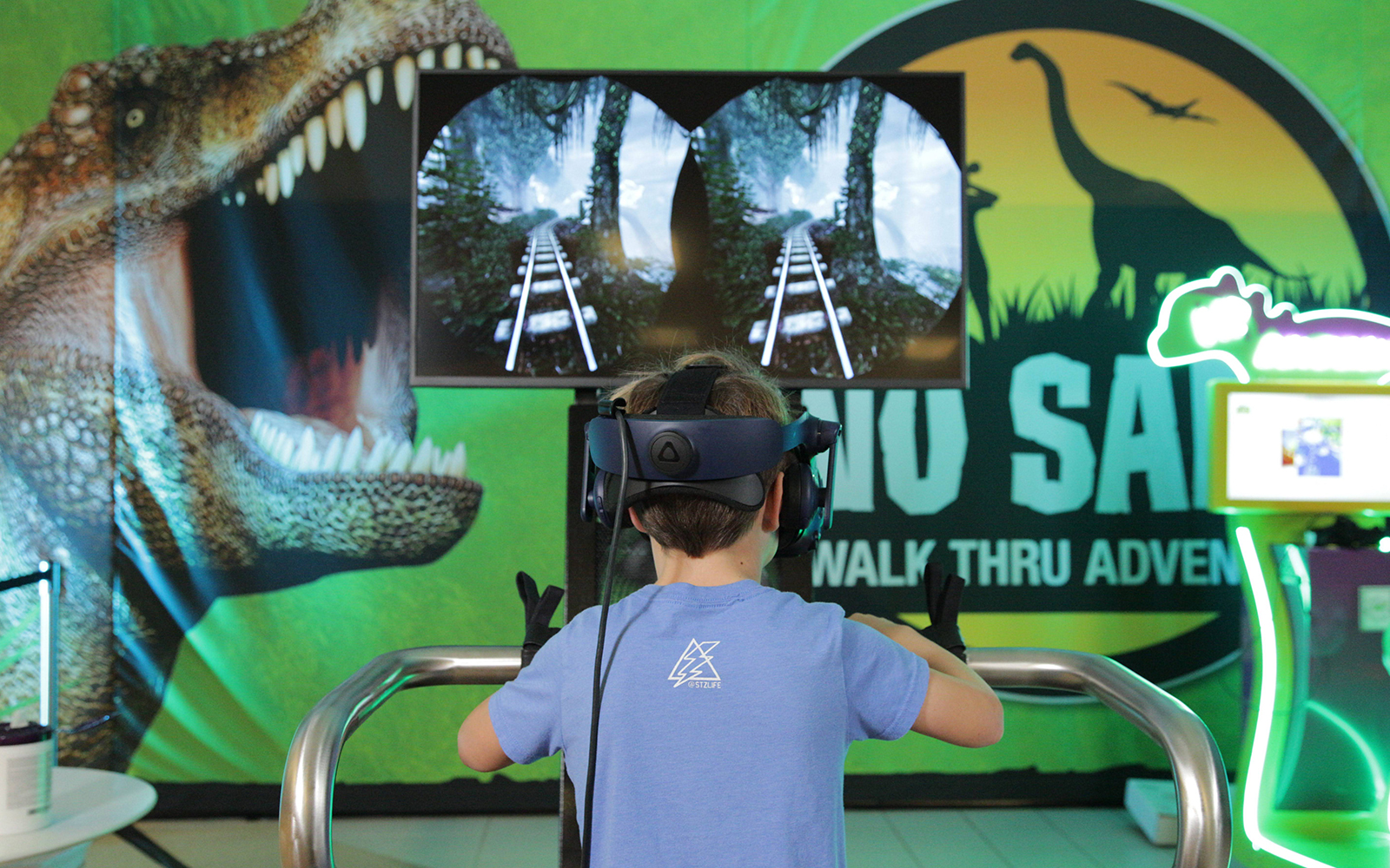 Virtual reality dinosaur adventure at Las Vegas attraction, Go City Explorer pass.