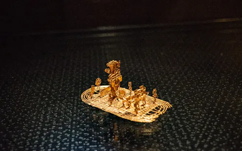Golden raft sculpture at Bogotá's Gold Museum, Colombia.