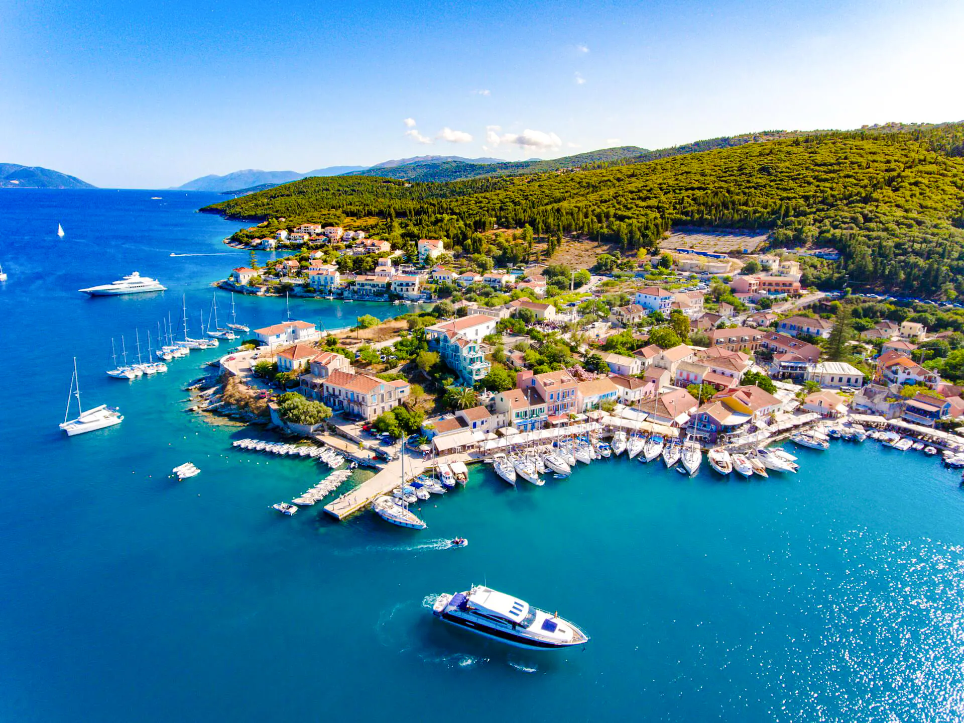 kefalonia private tour: melissani cave, assos, fiskardo and myrtos beach-1