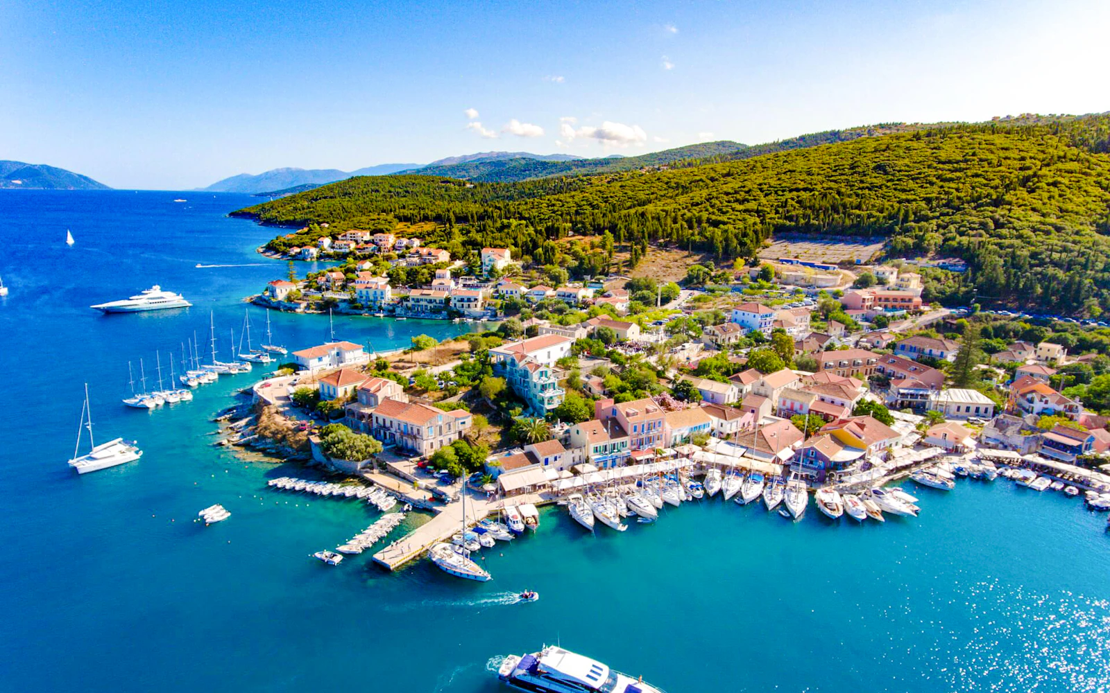 Kefalonia Private Tour: Melissani Cave, Assos, Fiskardo and Myrtos Beach