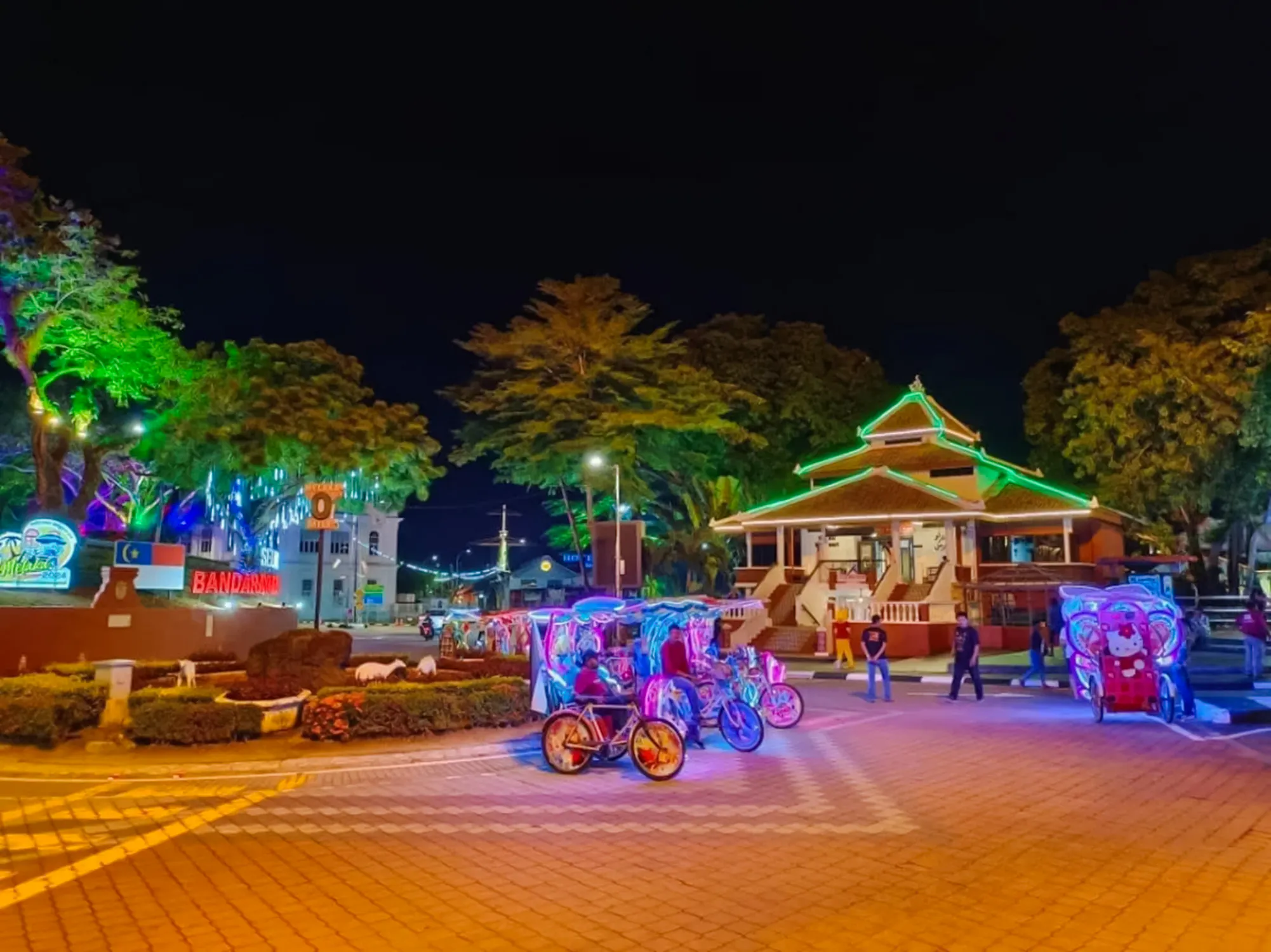 from kuala lumpur: malacca private day trip with river cruise and trishaw ride-11
