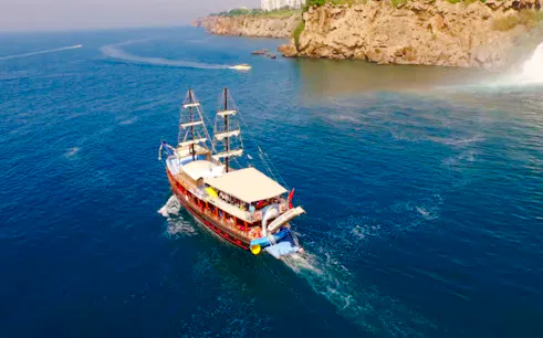 antalya: passeio de barco pela praia de lara e pelas cachoeiras de duden, com almoço e refrigerantes-1