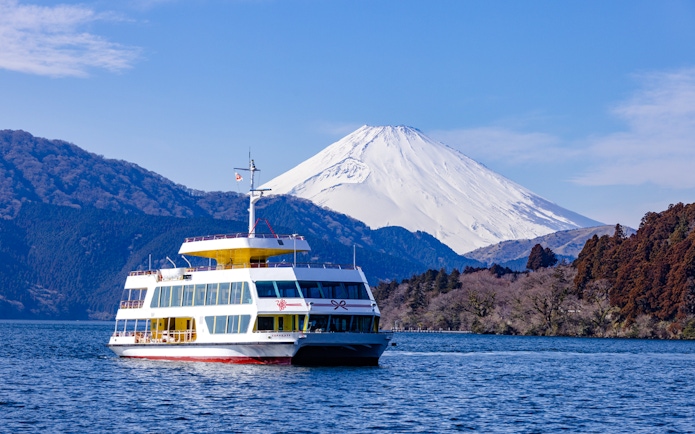 Cruise ship on Lake Ashi with Mt Fuji in the background, Hakone, Japan.