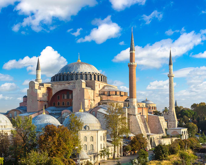 Combo Guided Tours with Entry Tickets: Hagia Sophia + Topkapi Palace or Basilica Cistern