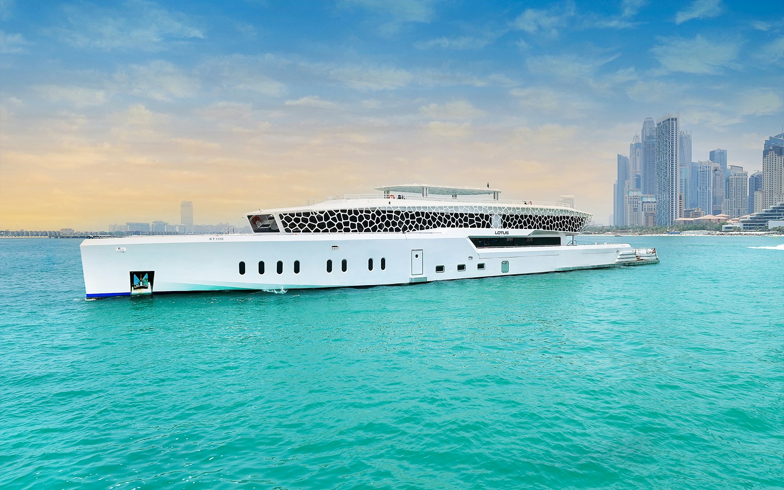 Dubai Marina Cruises