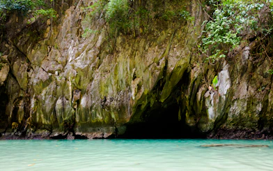 From Koh Lanta: 4 Islands Longtail Boat Tour with Emerald Cave
