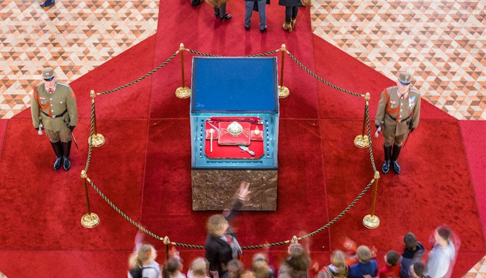 Parlement hongrois Couronne sacrée hongroise