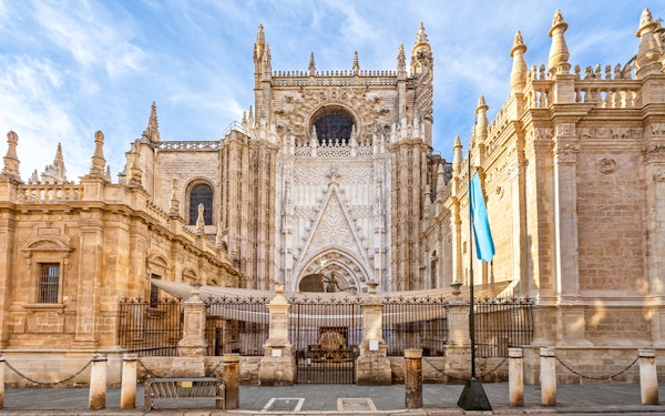 Seville Cathedral & La Giralda Skip-the-Line Guided Tour