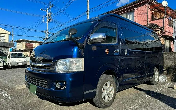 Fukuoka Airport (FUK) to/from Fukuoka City Private One-Way Transfer