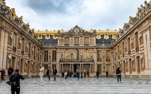 the palace of versailles and garden experience-3