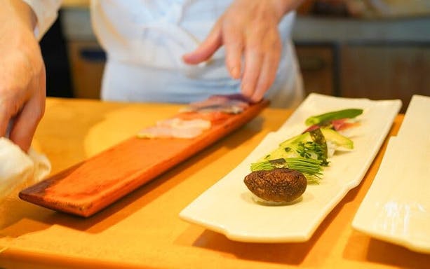 vegan friendly sushi & okonomiyaki shibuya night foodie tour-4