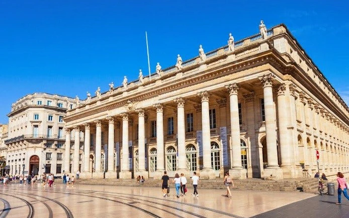 Bordeaux Grand Théâtre with visitors, featured in self-guided walking tour app.