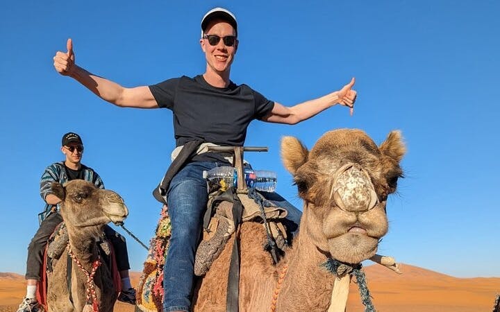 van fez naar marrakesh: 4-daagse tour in kleine groep naar merzouga met kameeltocht, sandboarden, dades en todra-1