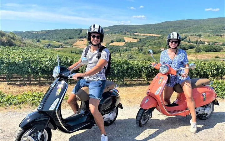 ab florenz: vespa-tour durch die toskana in kleingruppe mit mittagessen und wein-11