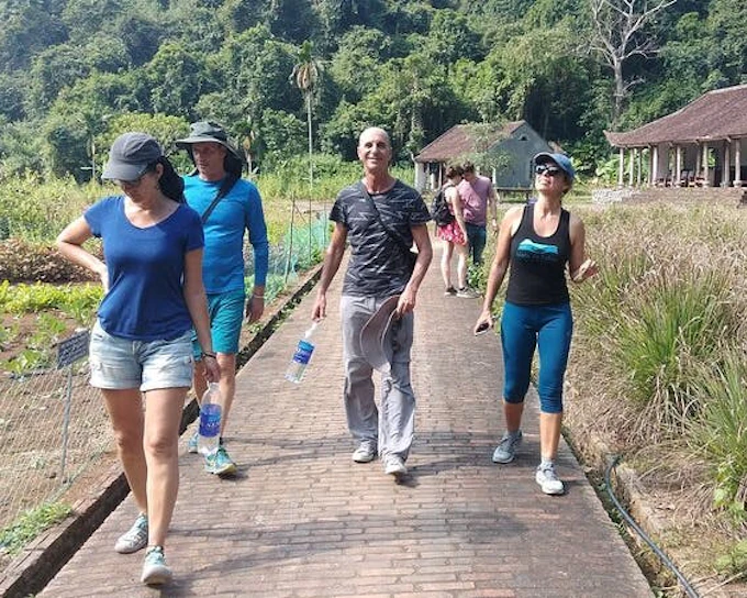 Cat Ba Navy Peak Trekking, Cycling, Bungalow Stay, and Lan Ha–Ha Long Bay Cruise with Meals (Product 52996)
