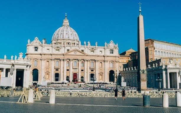 st. peter's basilica priority entry ticket with audio guide-2