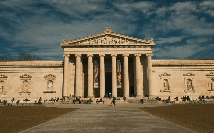 Munich Self-Guided Walking Tour on Mobile App