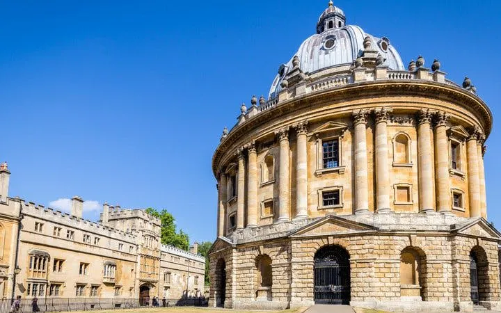 Radcliffe Camera in Oxford on a sunny day, part of a self-guided walking tour.