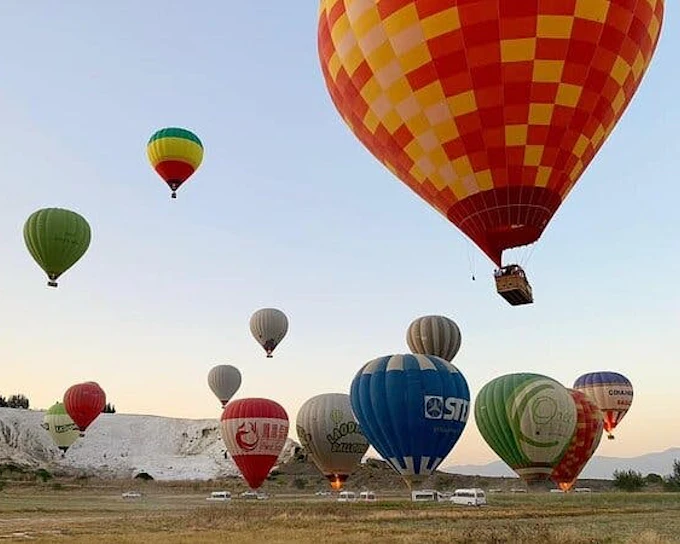 Pamukkale Hot Air Balloon Flight Over Travertines and Hierapolis with Hotel Transfers and Flight Certificate