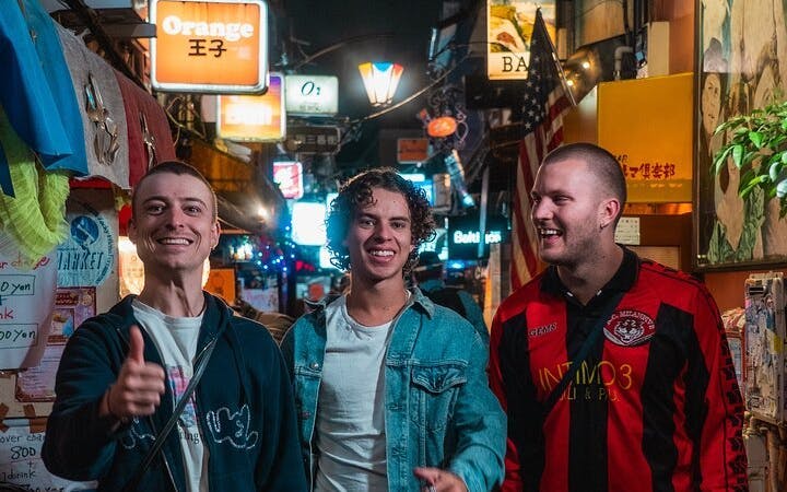 tur pietonal de noapte în shinjuku, tokyo: golden gai și locuri ascunse, frecventate de localnici-2