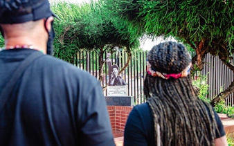 soweto walking tour with local lunch and historical sites-8