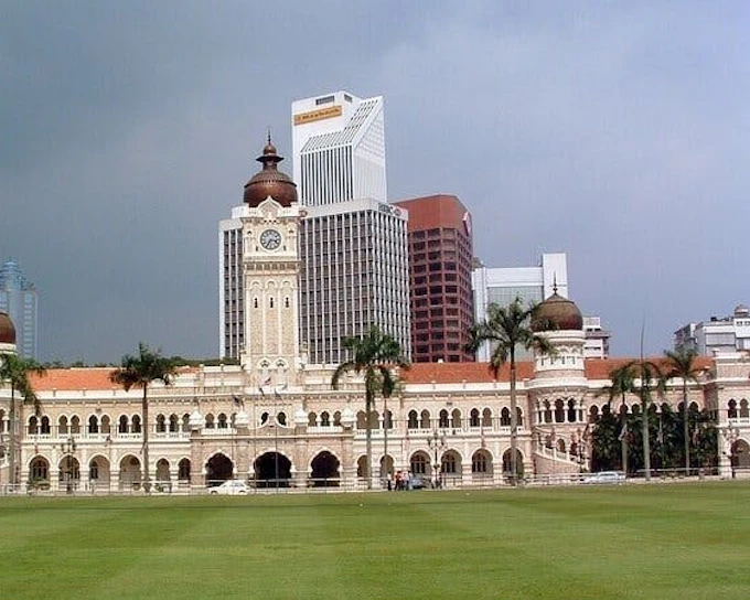 Kuala Lumpur Private City Tour with Royal Selangor Visitor Centre Entry and Professional Driver (Product 54232)