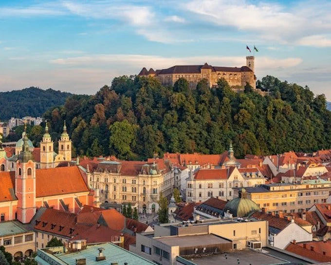 Ljubljana Self-Guided Walking Tour on Mobile App (Product 53926)