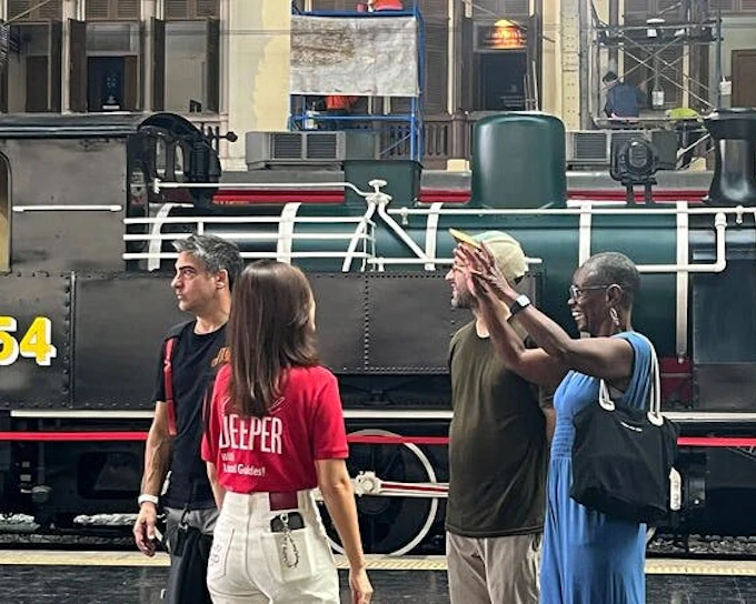 Bangkok Talat Noi & Chinatown Guided Walking Tour with Museum Entry, Local Snacks, and Riverside Lunch (Product 54954)