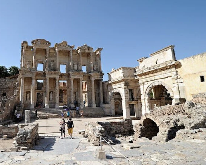 Ephesus and Pamukkale 2-Day Tour from Istanbul with Flights, Transfers, Meals, and Accommodation