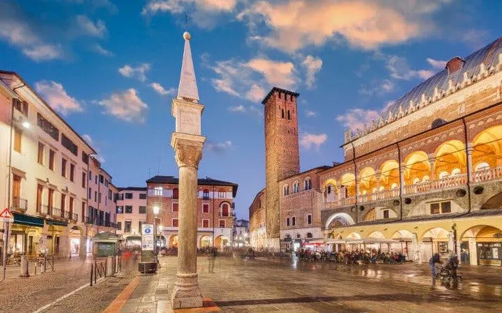 Padua Self-Guided Walking Tour on Mobile App
