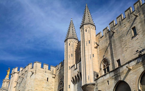 avignon self-guided walking tour with audio guide app and offline map-5