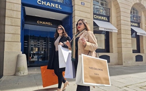 circuit shopping à paris à la samaritaine avec un spécialiste local en mode et des conseils de style-5