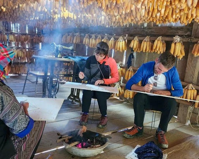 Mu Cang Chai Private Scenic Car Tour with Local Hmong Guide and Traditional Beeswax Painting Experience (Product 54196)
