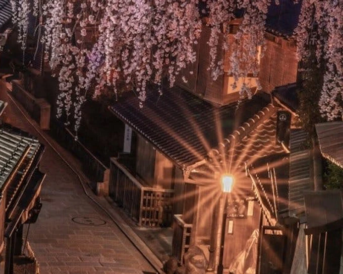 Kyoto: Private Gion Geisha District & Hidden Gems Tour