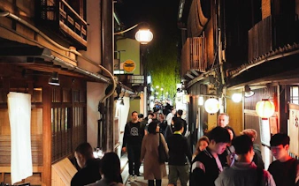 kyoto'da yerel lezzetler ve gion'un gizli barları turu-8