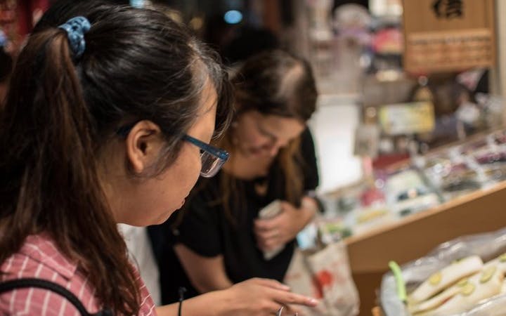 tur culinar pietonal de noapte în kyoto: 3-5 popasuri, peste 10 preparate locale-5