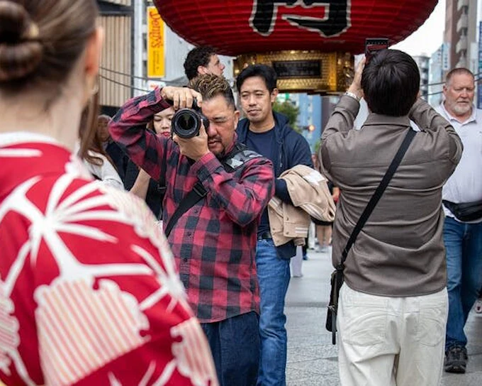 Asakusa Kimono Photography Tour with Local Guide