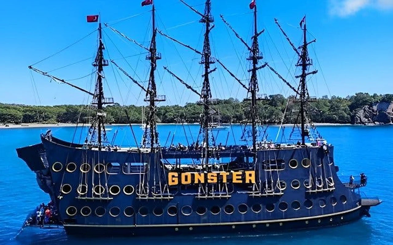 GONSTER Deluxe-Piratenbootausflug ab Kemer | Mittagessen, Getränke und Transfer — 7