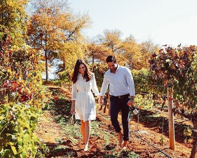 Cape Town Private Helicopter Flight to Cape of Good Hope with Stellenbosch Wine Tastings and Fine Dining Tour