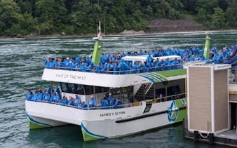 visite guidée à pied des chutes du niagara avec billets pour la tour en bateau « maid of the mist » (côté américain)-1