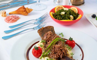 alanya'da sahil restoranında deniz kenarında akşam yemeği deneyimi-5