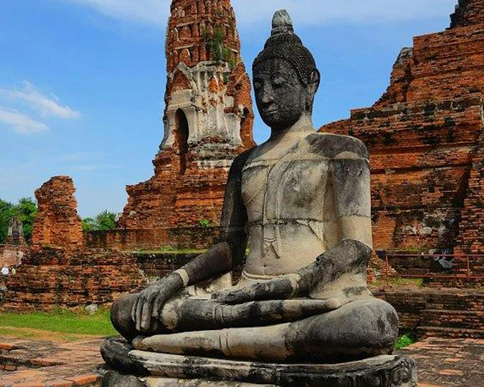 Ayutthaya Day Trip with Grand Pearl Return Cruise and Buffet Lunch